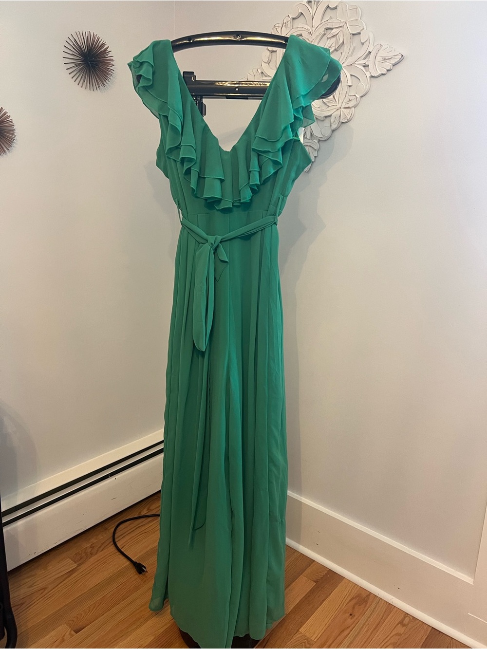 Elegant Green Ruffle V-Neck Romper